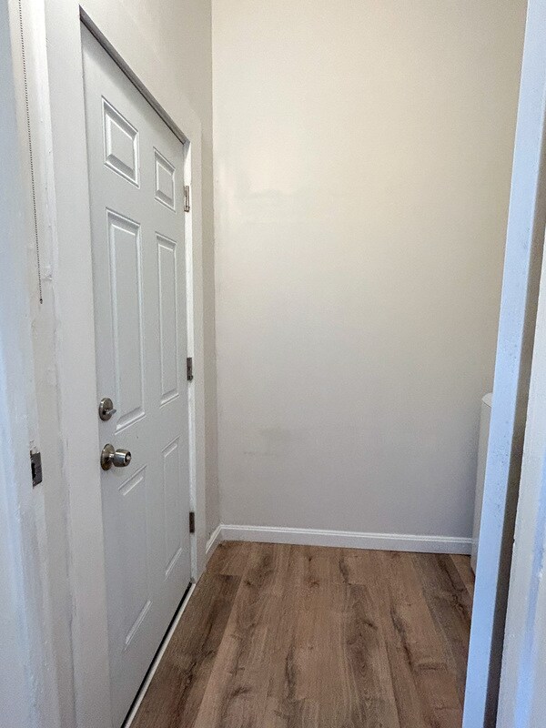 Building Photo - 1404 Wareman Ave