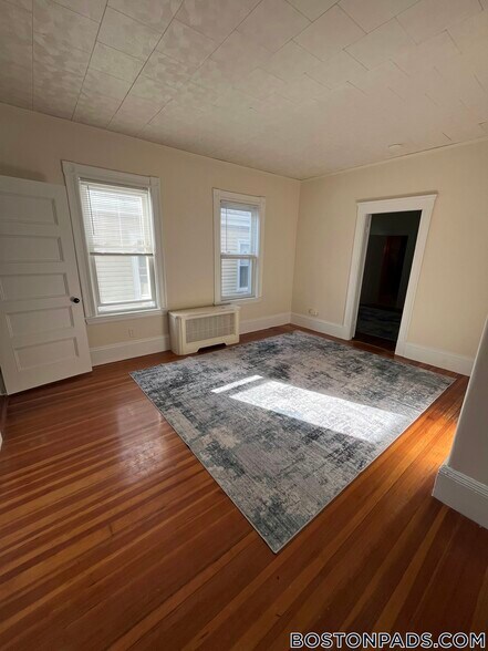 Building Photo - 186 Powder House Blvd