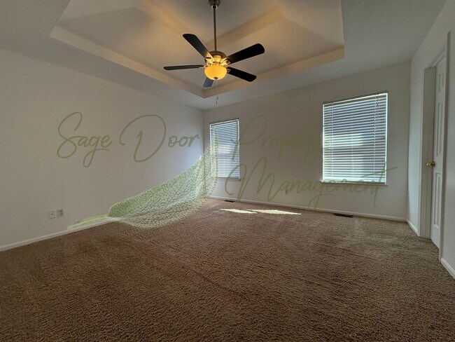 Building Photo - BEAUTIFUL BLUE SPRINGS HOME!!!