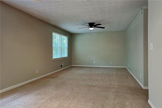 Building Photo - 751 Belmont Ridge