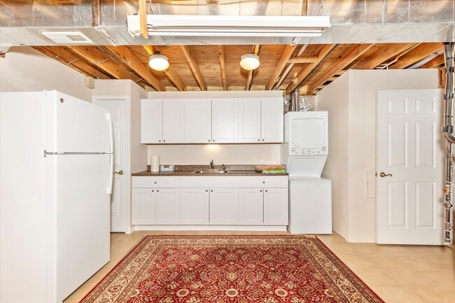 Building Photo - Wildwood Park Rental