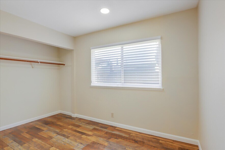 Building Photo - 2916 Biddleford Dr