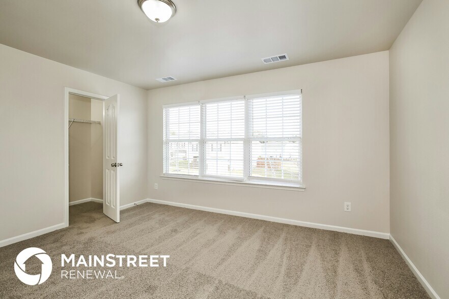 Building Photo - 1310 Waldridge Ct