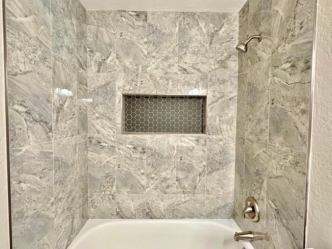 Building Photo - 4781 W Harrison St