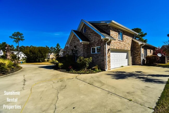 Building Photo - 9173 Abingdon Dr