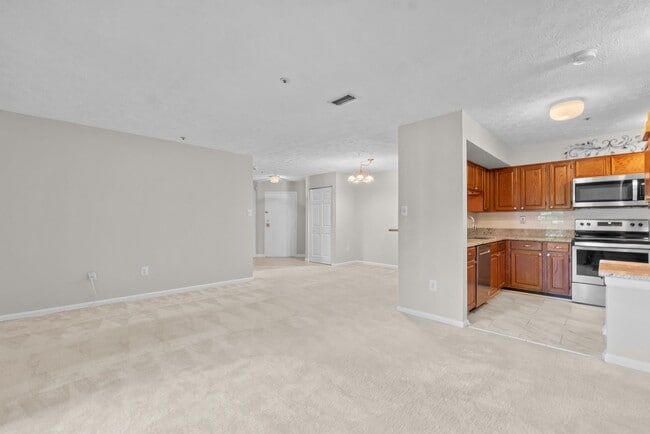Building Photo - Amazing 2 Bedroom Rental