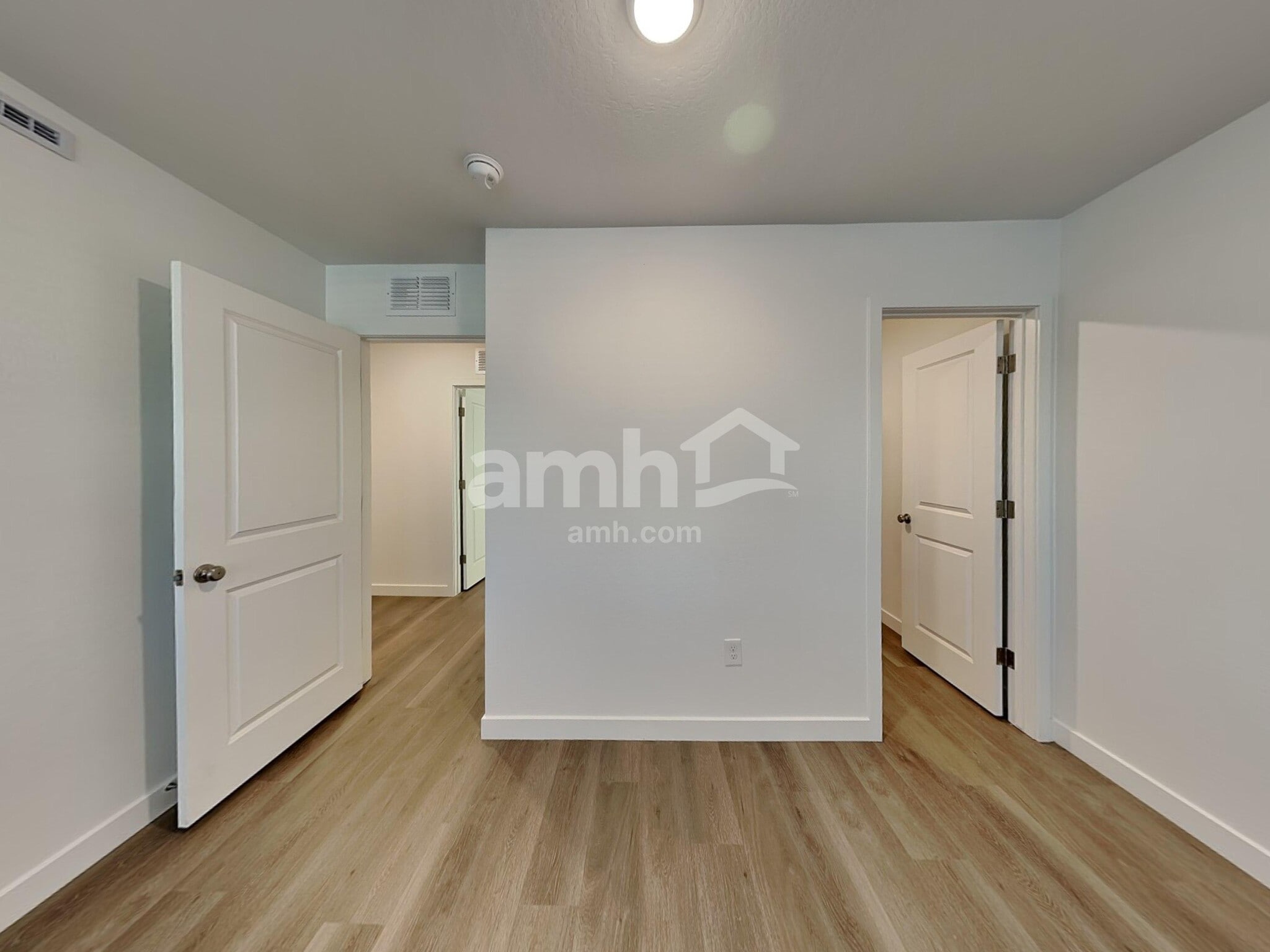 Building Photo - 6971 N 125th Dr