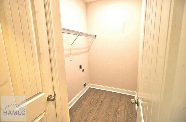 Building Photo - 223 Whipple Ave