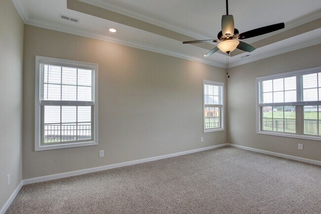 Building Photo - 2547 Rafiki Dr