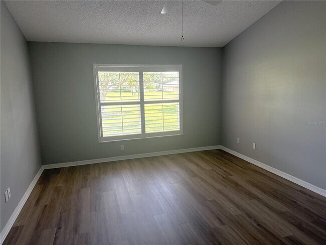 Building Photo - 2217 Brookfield Greens Cir