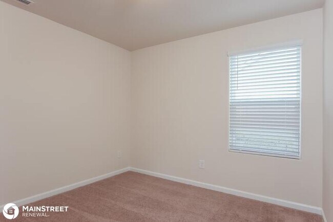 Building Photo - 118 Pillow Ln, Burlington, NC 27217