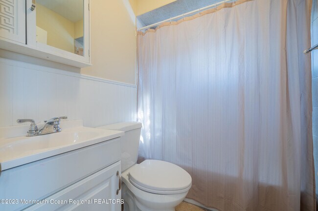 Building Photo - 260 Hancock Ave