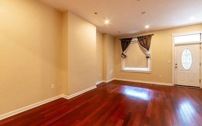 Building Photo - 1247 S 23rd St