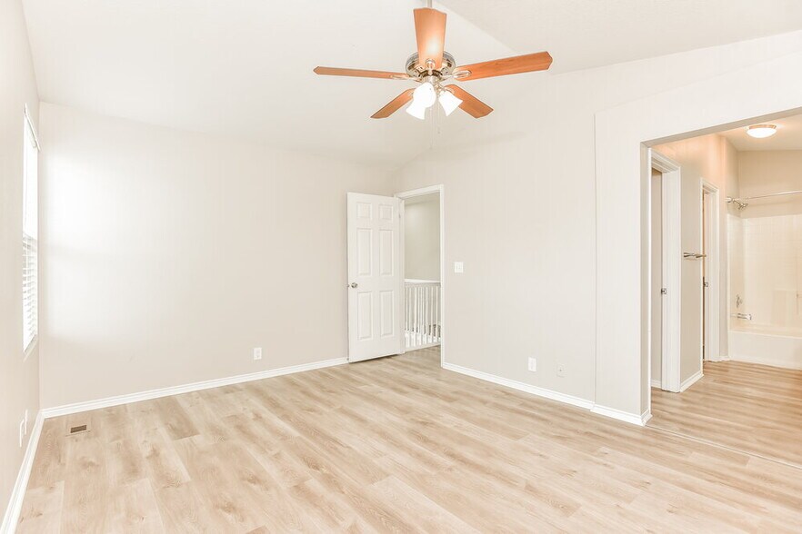 Building Photo - 4492 Ripple Dr