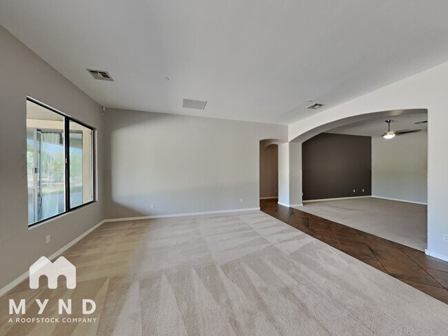 Building Photo - 11962 N Grape Ivy Pl