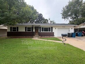 Building Photo - 714 Undercliff Dr
