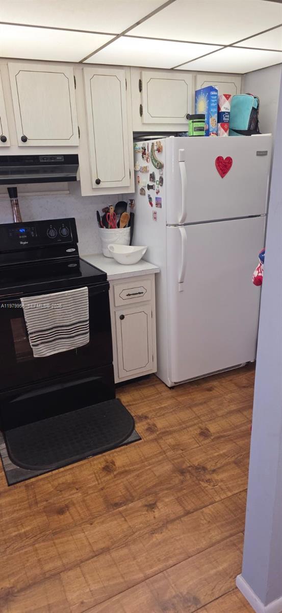 Building Photo - 8100 Sunrise Lakes Blvd