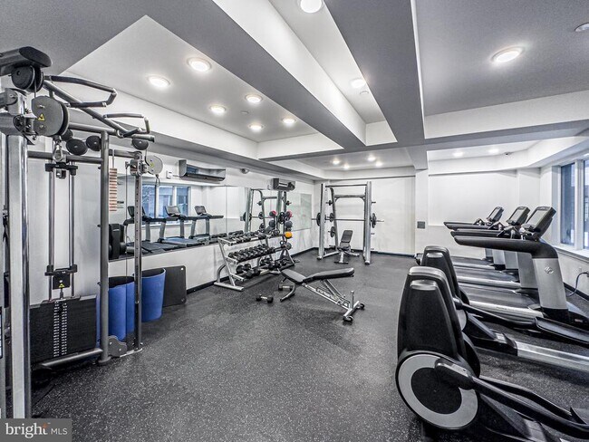 Building Photo - 1222 N 2nd St