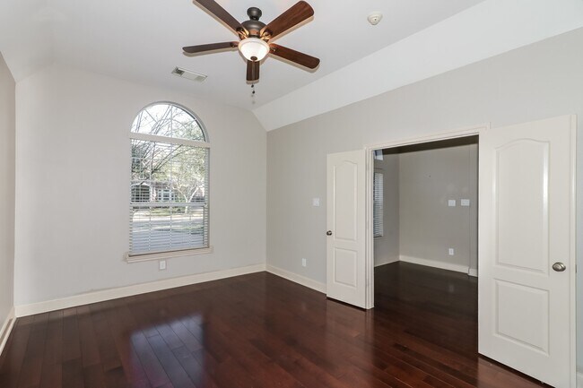 Building Photo - 2718 Van Gogh Ln