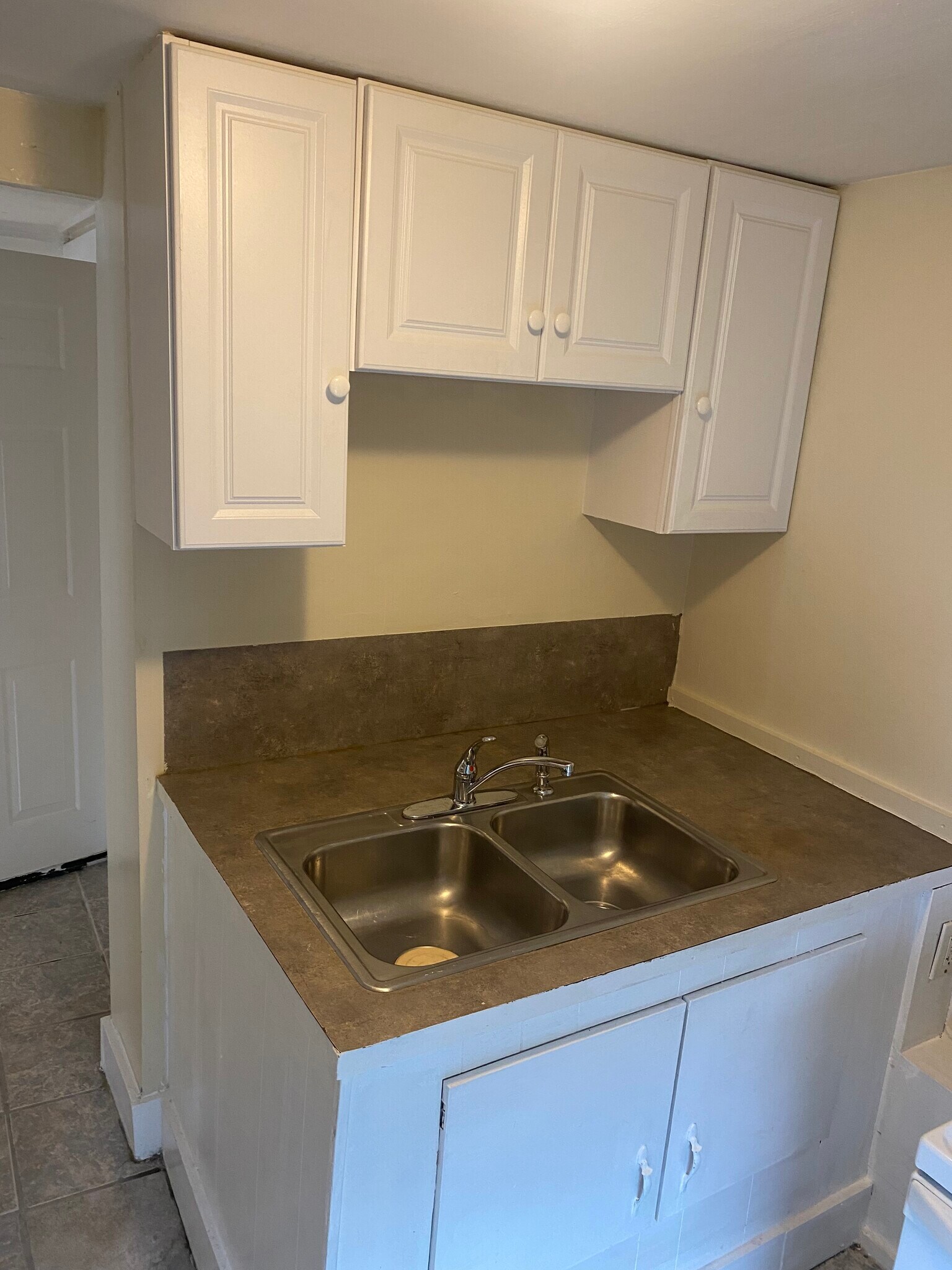 Kitchen Sink - 40 State St