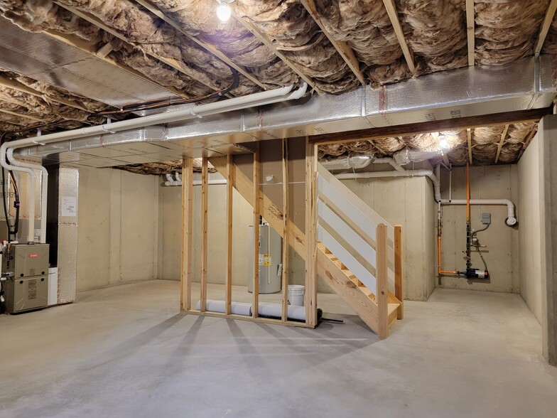 Building Photo - 227 Sage Blvd