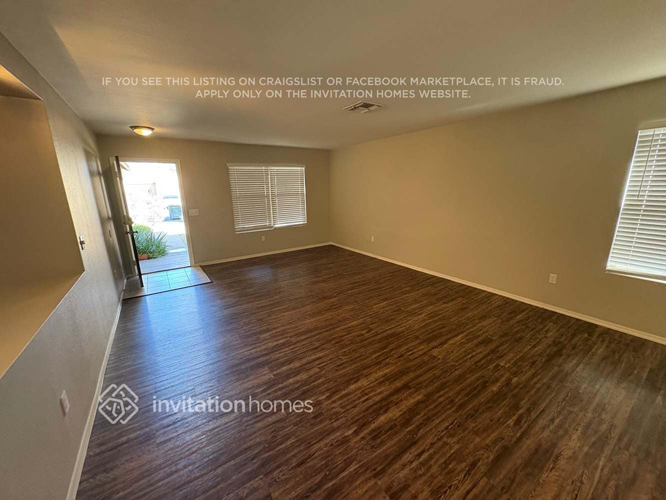 Building Photo - 11809 W Corrine Dr