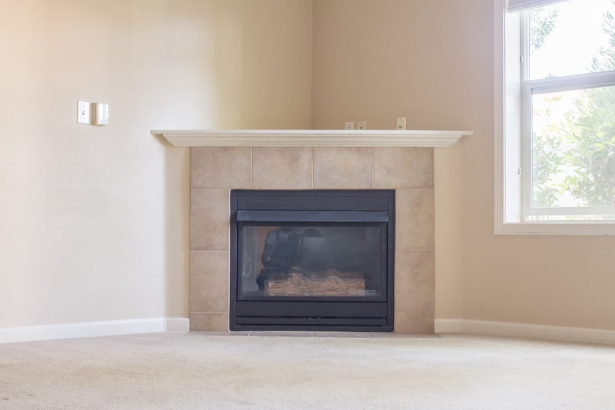 Living Room Fireplace - 15054 NW Central Dr