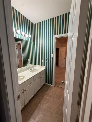 Building Photo - 9702 Windy Hollow Dr