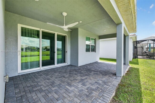 Building Photo - 10407 SW Aquila Wy