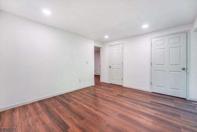 Building Photo - 627 Old Dover Rd