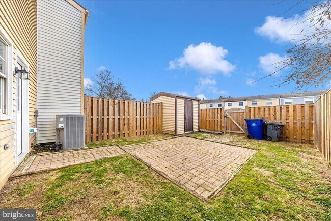 Building Photo - 103 Savannah Ct