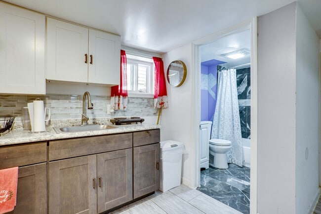 Building Photo - 787 S 13th St