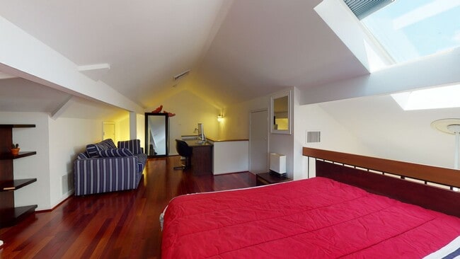 Building Photo - McLean Gardens 1,000 Sq Foot Loft Style Ap...