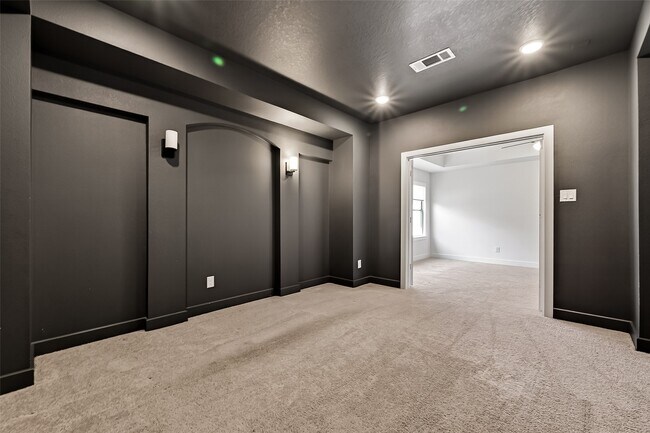 Building Photo - 26307 Aurora Vly Wy