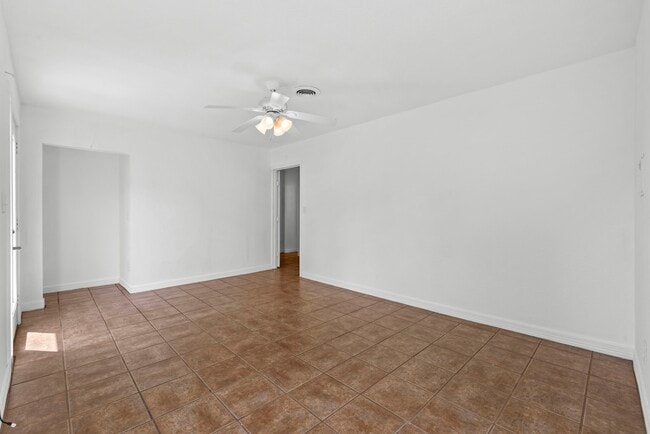 Building Photo - 5311 Perry Ave