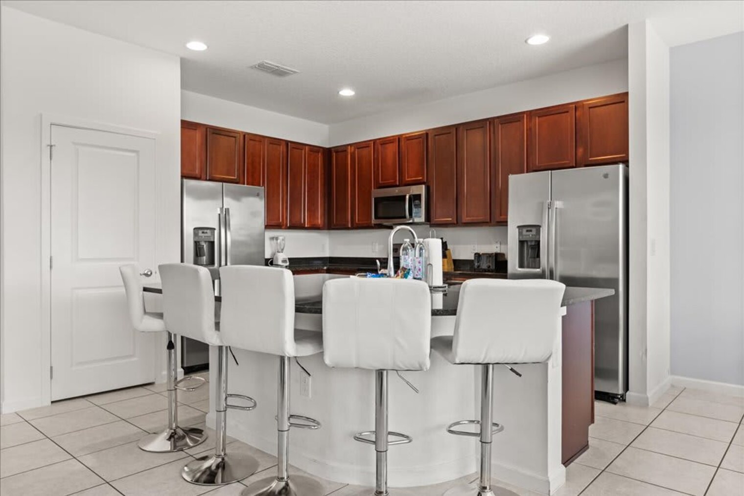 Building Photo - 4486 Monado Dr