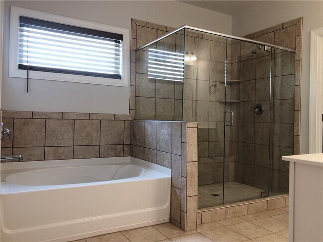 Building Photo - 2691 River Cane Wy