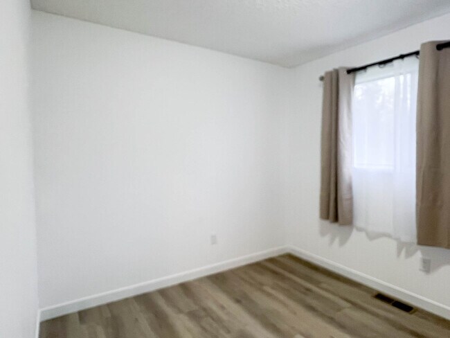 Building Photo - 7830 Kiana Cir