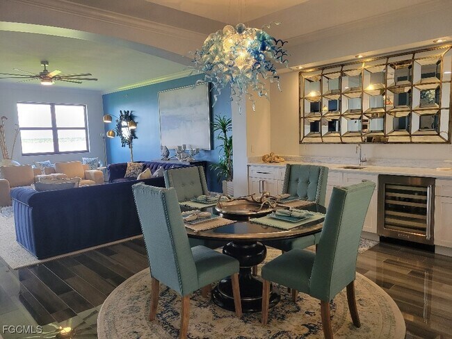 Building Photo - 11620 Court of Palms