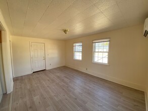 Building Photo - 4 Central Ave