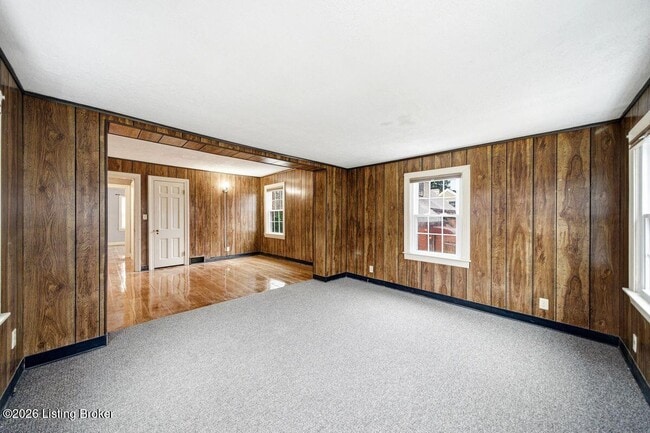 Building Photo - 1209 Valley Dr