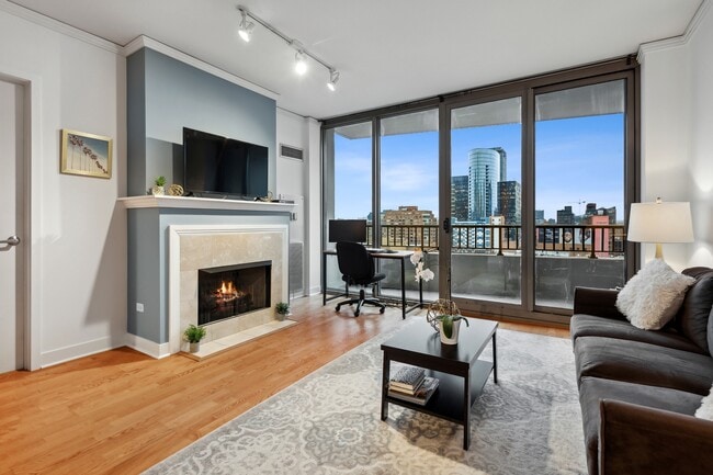 Building Photo - 200 N Jefferson St