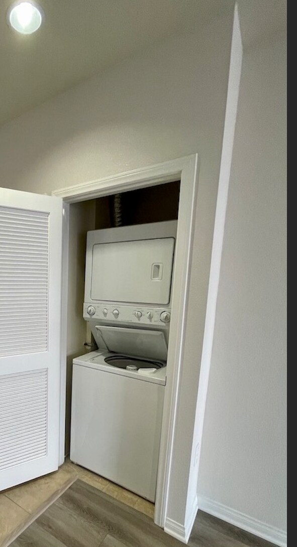 Building Photo - 5842 Harold Way