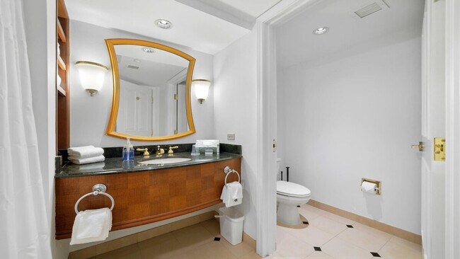 Building Photo - 848 Pacific Ave