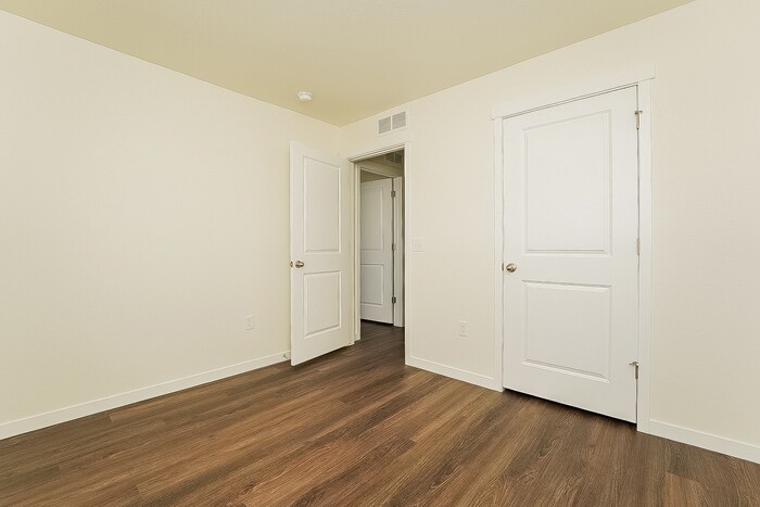 Building Photo - 13541 Oneida Ln