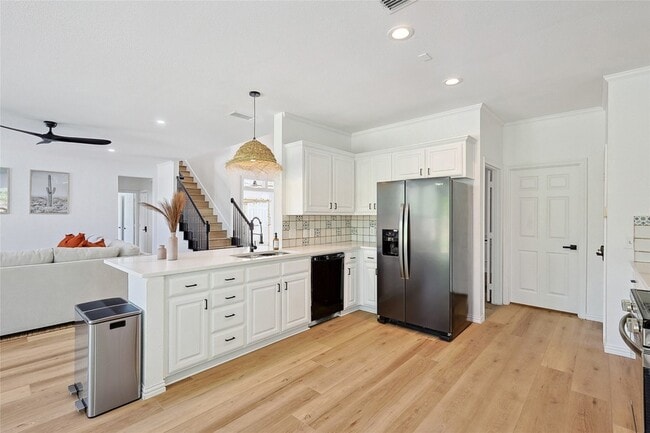 Building Photo - 5615 Teal Ct