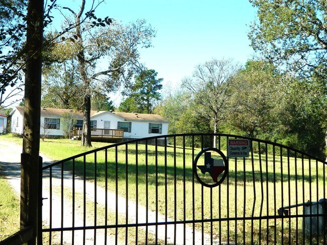 Building Photo - 3434 2nd St