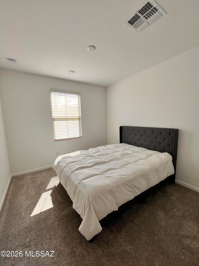 Building Photo - 7912 S Bonanza Park Dr