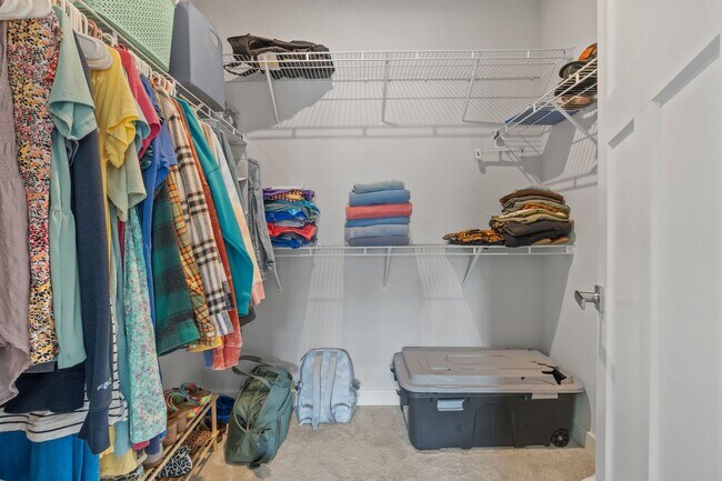 Building Photo - 2694A Azalea Garden Road