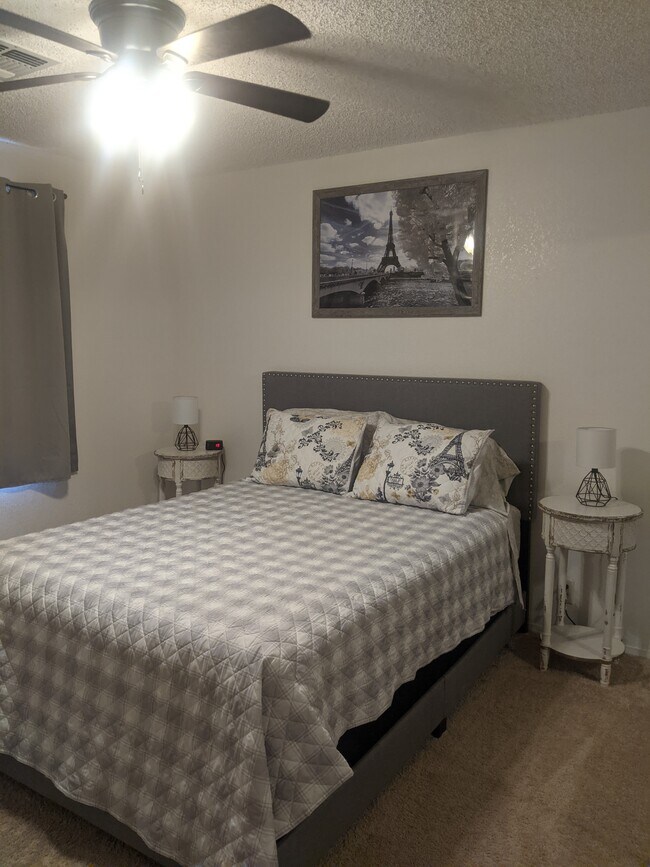 Building Photo - 1254 Escalera Pl